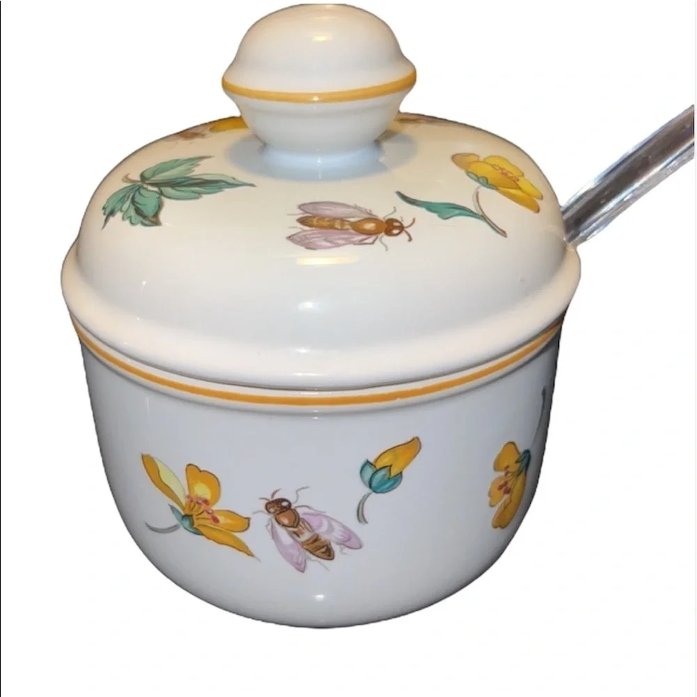 Villeroy & Boch White Jam Pot with Yellow Floral and Bee Accents